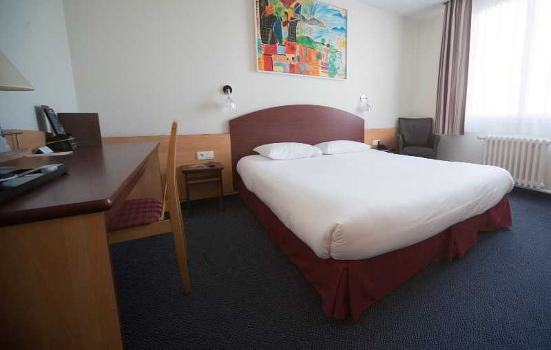 Hotel Escale Oceania Lorient Exterior photo